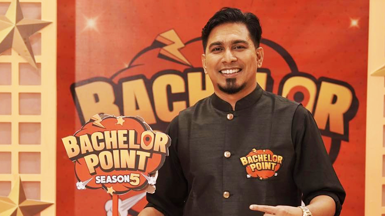 ‘আপনার টোল দেওয়া লাগবে না’, এক্সপ্রেসওয়েতে অদ্ভুত অভিজ্ঞতা অমির