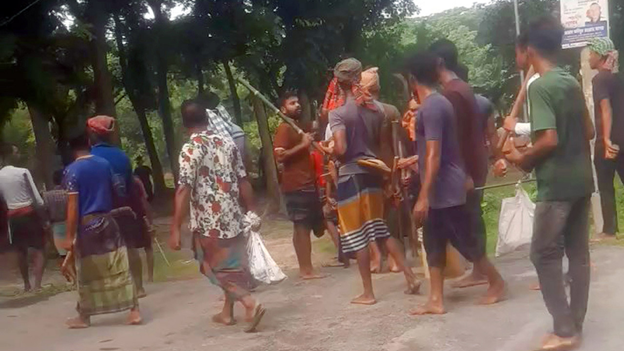 কালীগঞ্জে বিএনপির দুই পক্ষের সংঘর্ষে নিহত ১