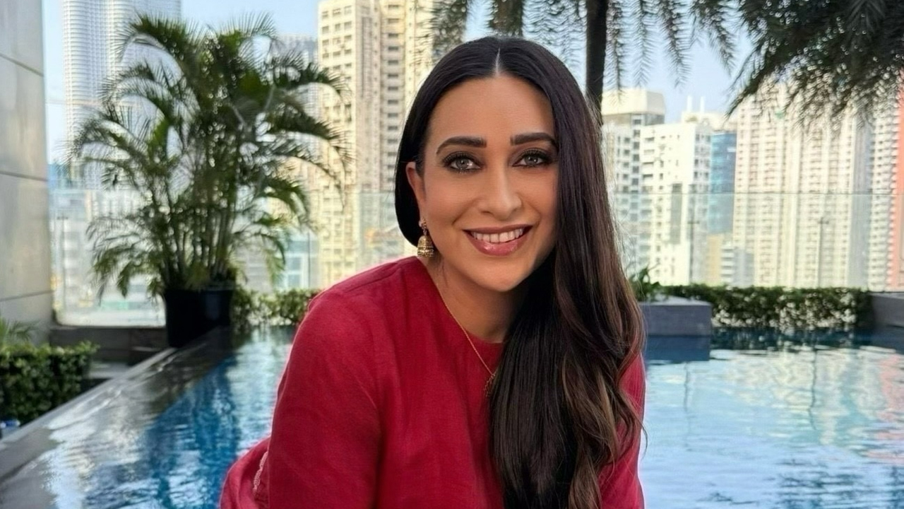 পাশে থাকার জন্য সকলকে ধন্যবাদ : কারিশমা