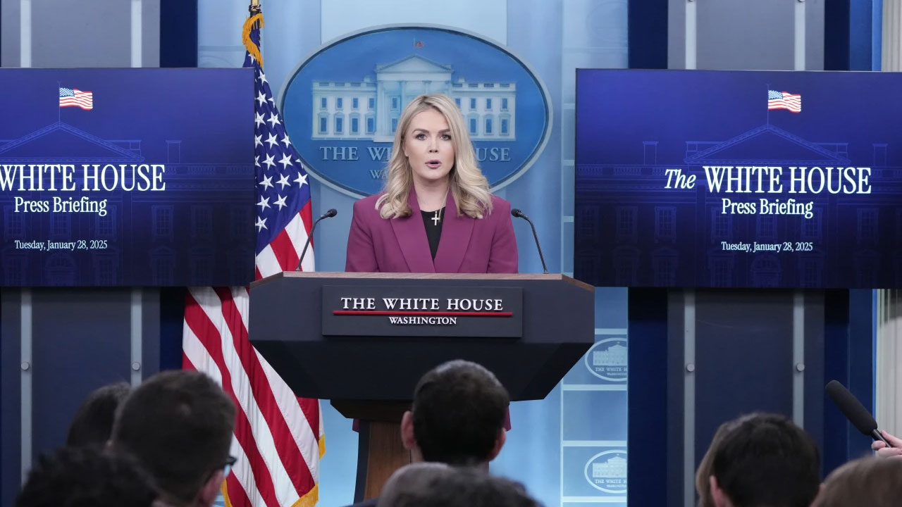 যুদ্ধে অংশগ্রহণ নিয়ে ২ সপ্তাহের মধ্যে সিদ্ধান্ত নেবেন ট্রাম্প