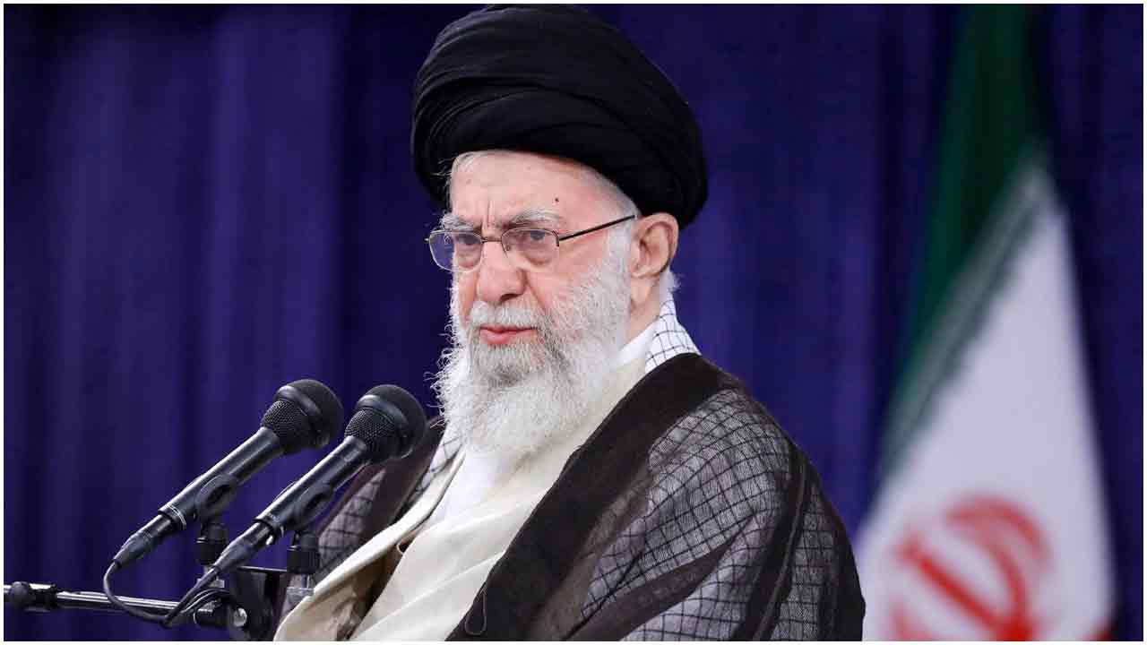 ইরান আত্মসমর্পণ করবে না, বললেন খামেনি