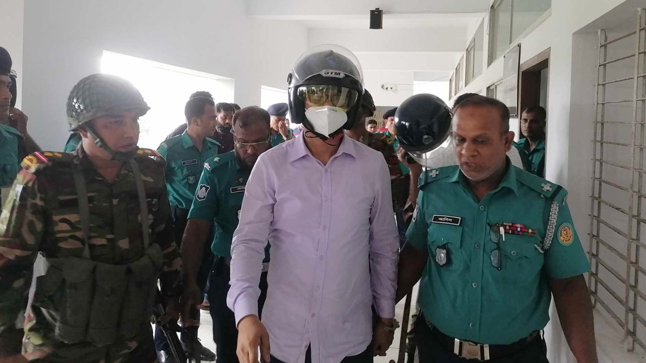 বিএনপি নেতাকে মারধর, খুলনা সদর থানার সাবেক ওসি কারাগারে