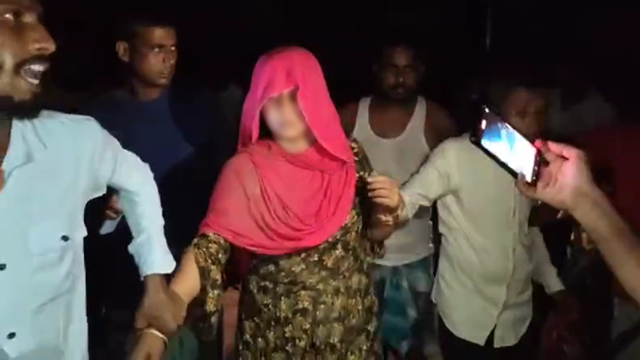 মাংস চুরির অভিযোগে নারীকে নির্যাতন ও চুল কর্তন, গ্রেপ্তার ৩