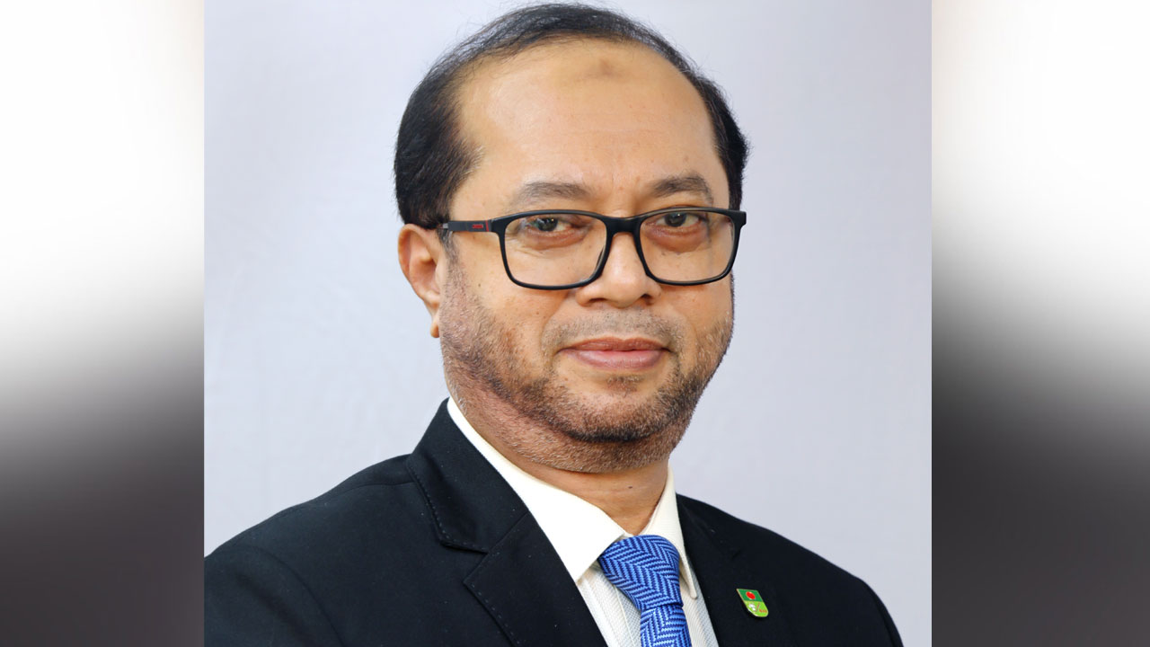 ইসলামী ব্যাংকের সাবেক এমডিসহ ১০ জনের দেশত্যাগে নিষেধাজ্ঞা