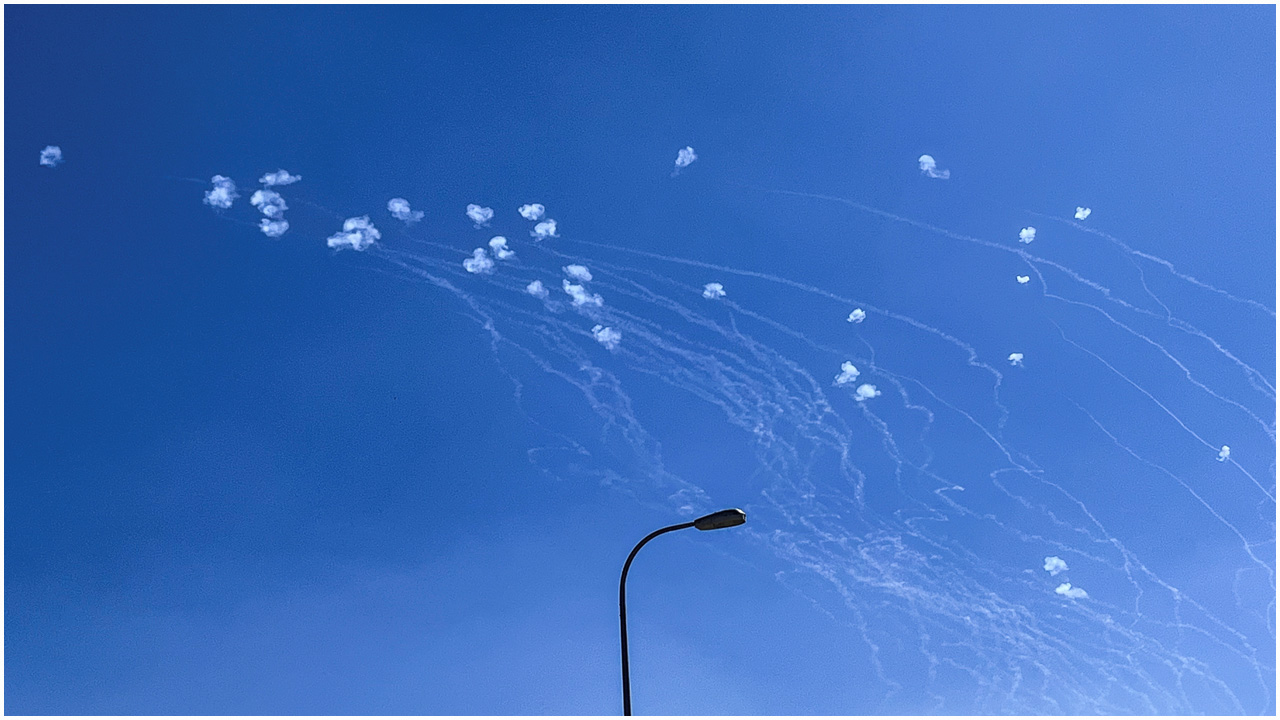 ইসরায়েলে ফের ব্যালিস্টিক ক্ষেপণাস্ত্র হামলা চালিয়েছে ইরান