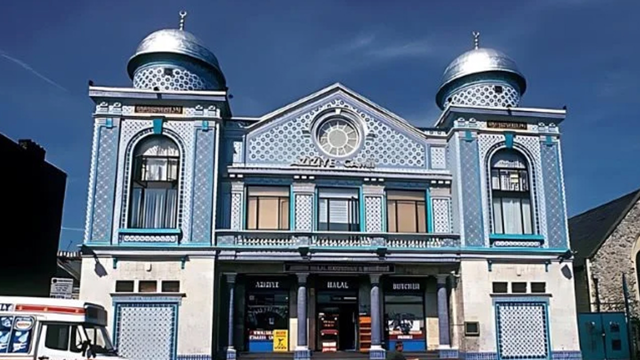 লন্ডনের দৃষ্টিনন্দন ৭ মসজিদ ও ইসলামিক সেন্টার