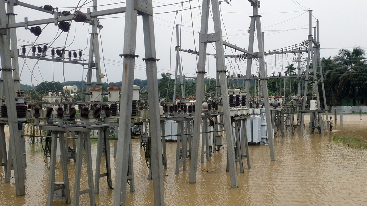 মৌলভীবাজারে বিদ্যুৎ উপকেন্দ্রে পানি, সরবরাহ বন্ধ