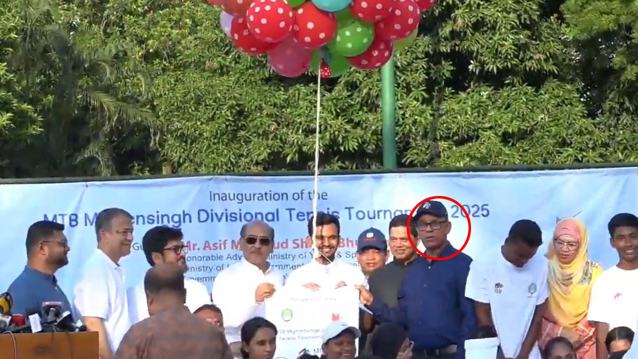 টেনিসের উদ্বোধনী অনুষ্ঠানে আ.লীগ নেতা, ক্ষুব্ধ প্রতিক্রিয়া