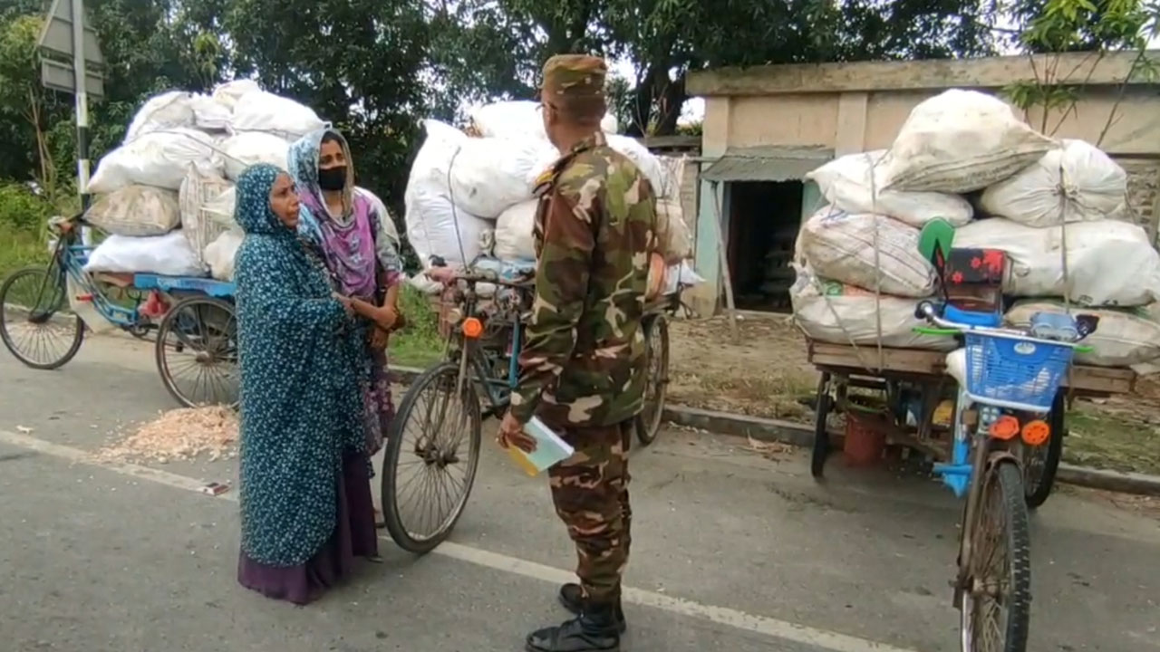 জমি থেকে লুট হওয়া ৬০ মণ ভুট্টা উদ্ধার করল সেনাবাহিনী