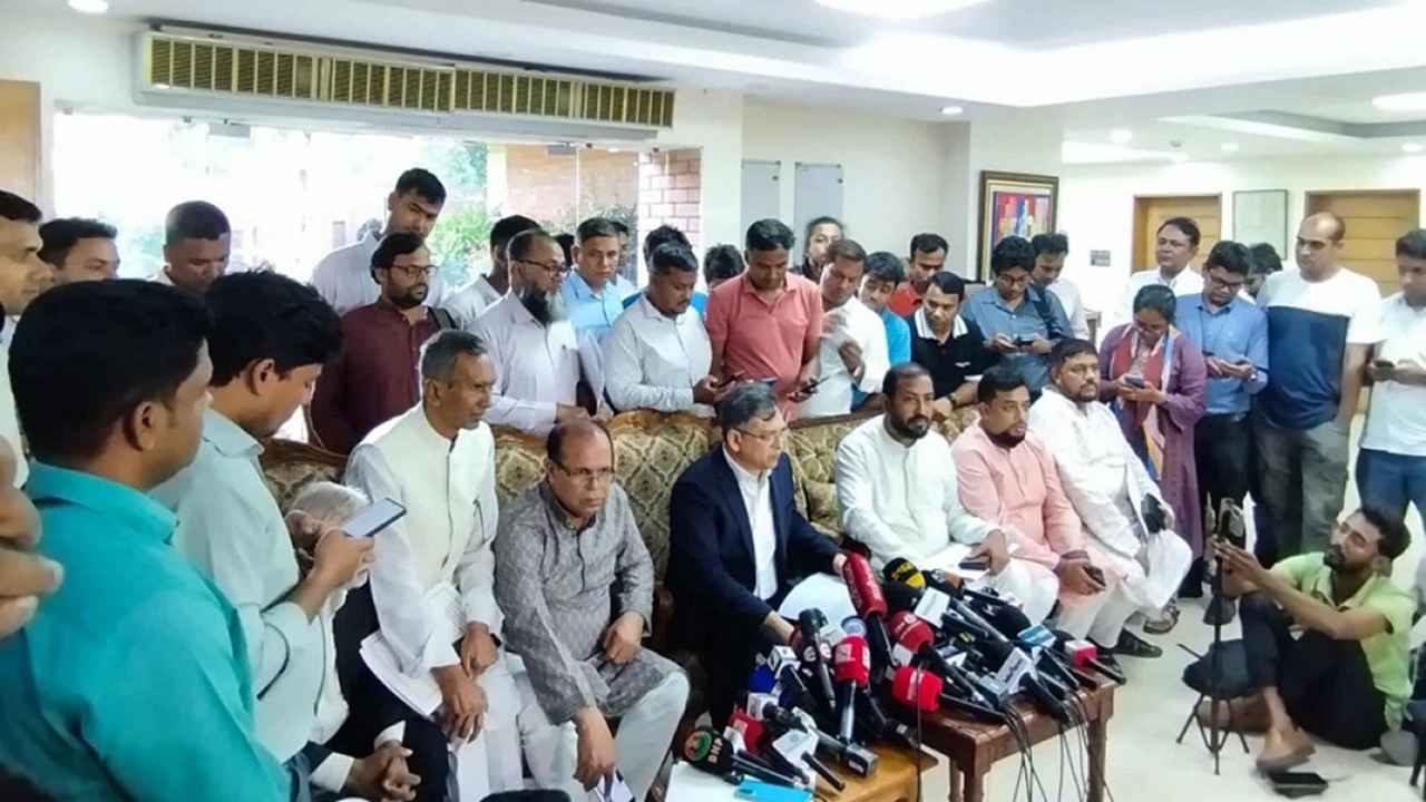 প্রধানমন্ত্রীর পদে ১০ বছর সময়ে শর্তসাপেক্ষে একমত বিএনপি