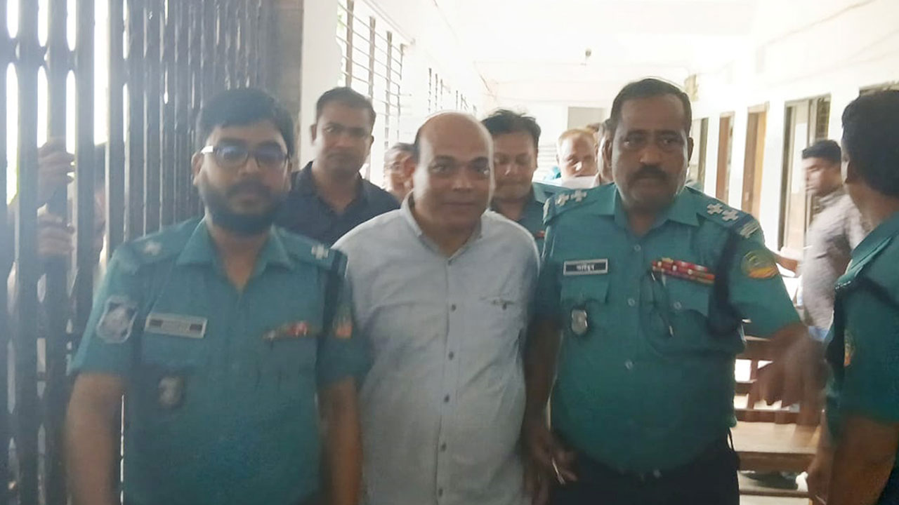 বেনাপোলে গ্রেপ্তার সেই আ.লীগ নেতা কারাগারে