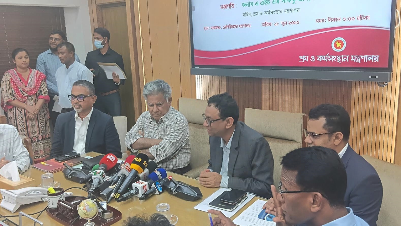 নভেম্বরের মধ্যে শ্রম আইন সংশোধন : শিশুশ্রমের শাস্তি বাড়ছে কয়েকগুণ