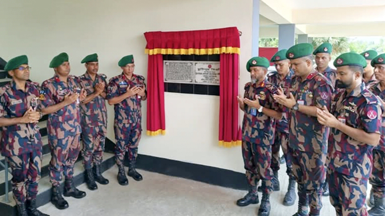 সীমান্তে কড়া পাহারা, দেবহাটায় চালু হলো নতুন বিওপি