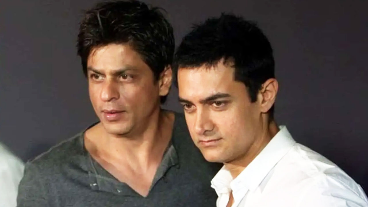 শাহরুখের দেওয়া উপহারটি চার বছর পর খুঁজে পান আমির!