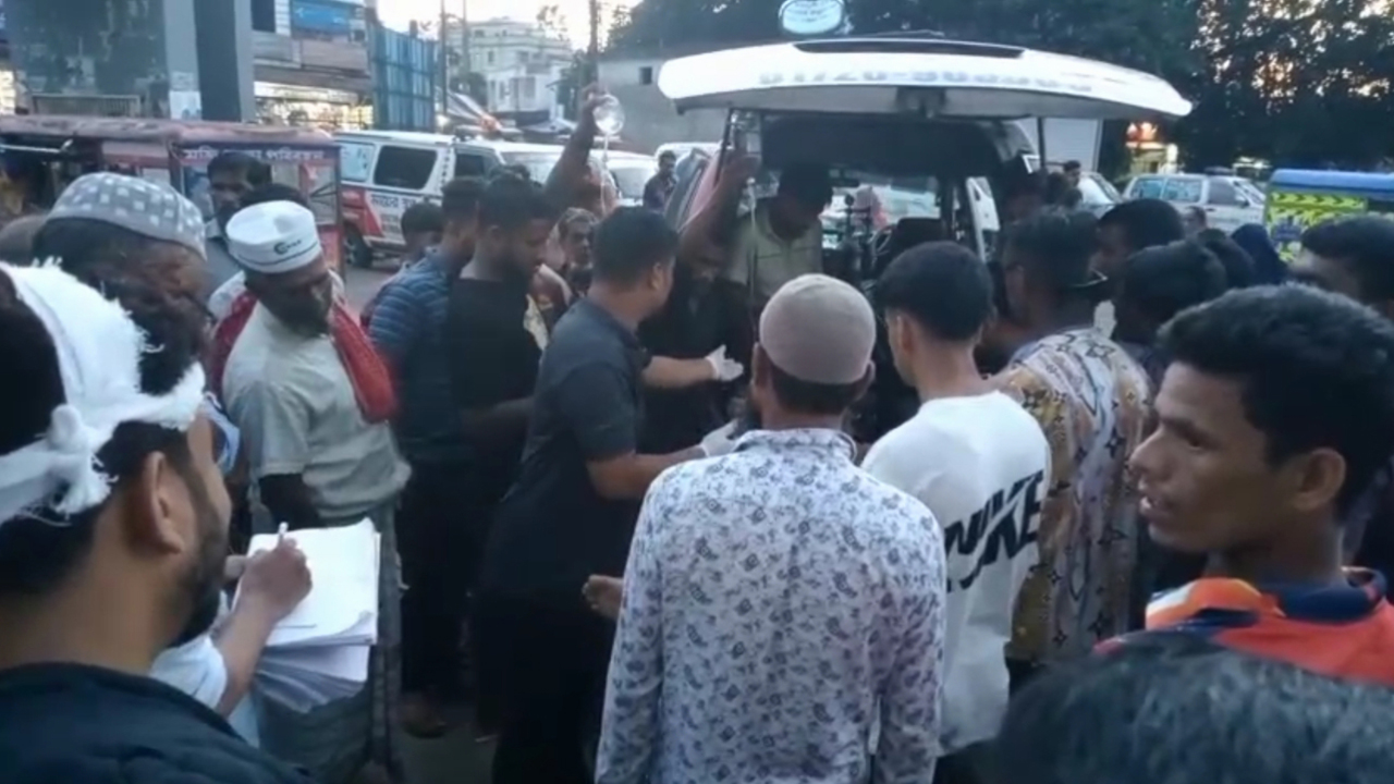 চাঁদার টাকা না দেওয়ায় দুই ভাইকে ছুরিকাঘাত, একজন অবস্থা আশঙ্কাজনক