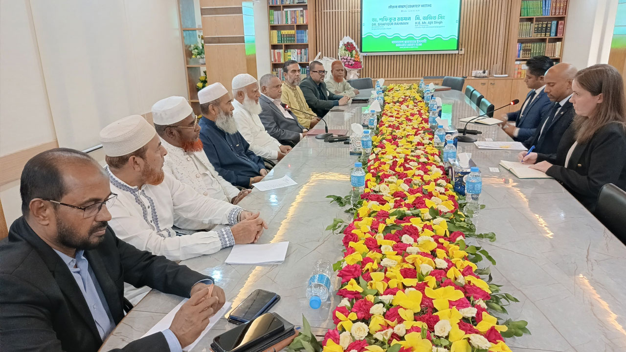 সব ভোটকেন্দ্রে সিসিটিভি ক্যামেরা স্থাপনে কানাডার সহযোগিতা চায় জামায়াত