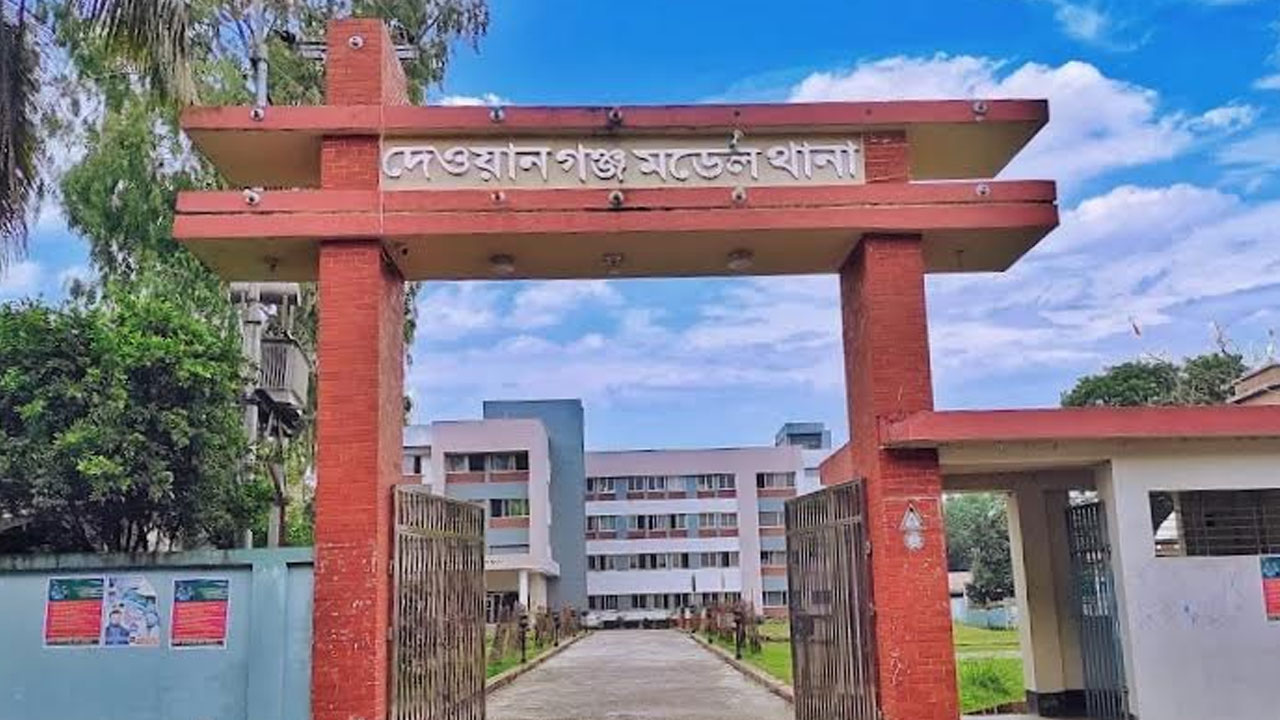 ময়লার স্তূপে পড়ে থাকা ব্যাগে মিলল ৫টি মাথার খুলি ও কঙ্কাল