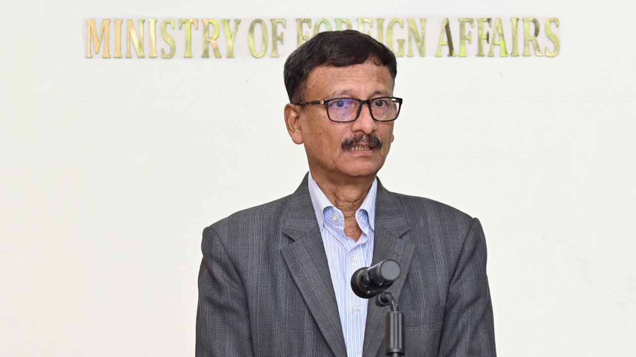 ‘আমরা কোনো জোট করছি না’, বাংলাদেশ-চীন-পাকিস্তান বৈঠক নিয়ে উপদেষ্টা