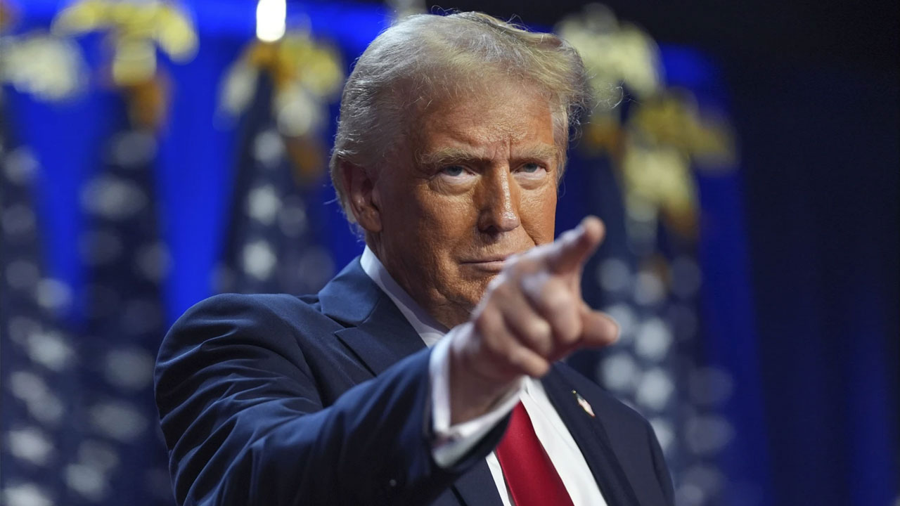 ইরানে আবারও বোমা হামলার হুমকি দিলেন ট্রাম্প