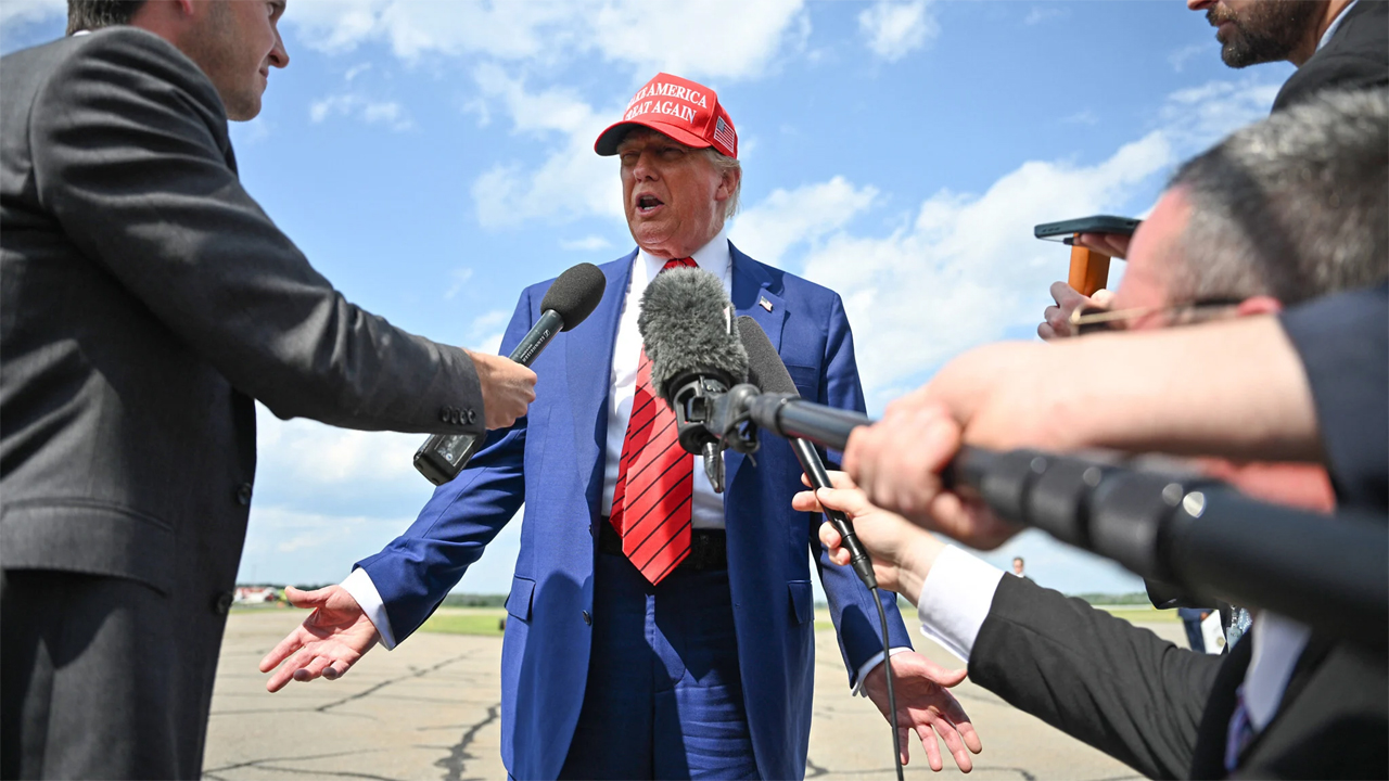 ইরানের ভূগর্ভস্থ পরমাণু কেন্দ্র ধ্বংসের সক্ষমতা ইসরায়েলের নেই : ট্রাম্প