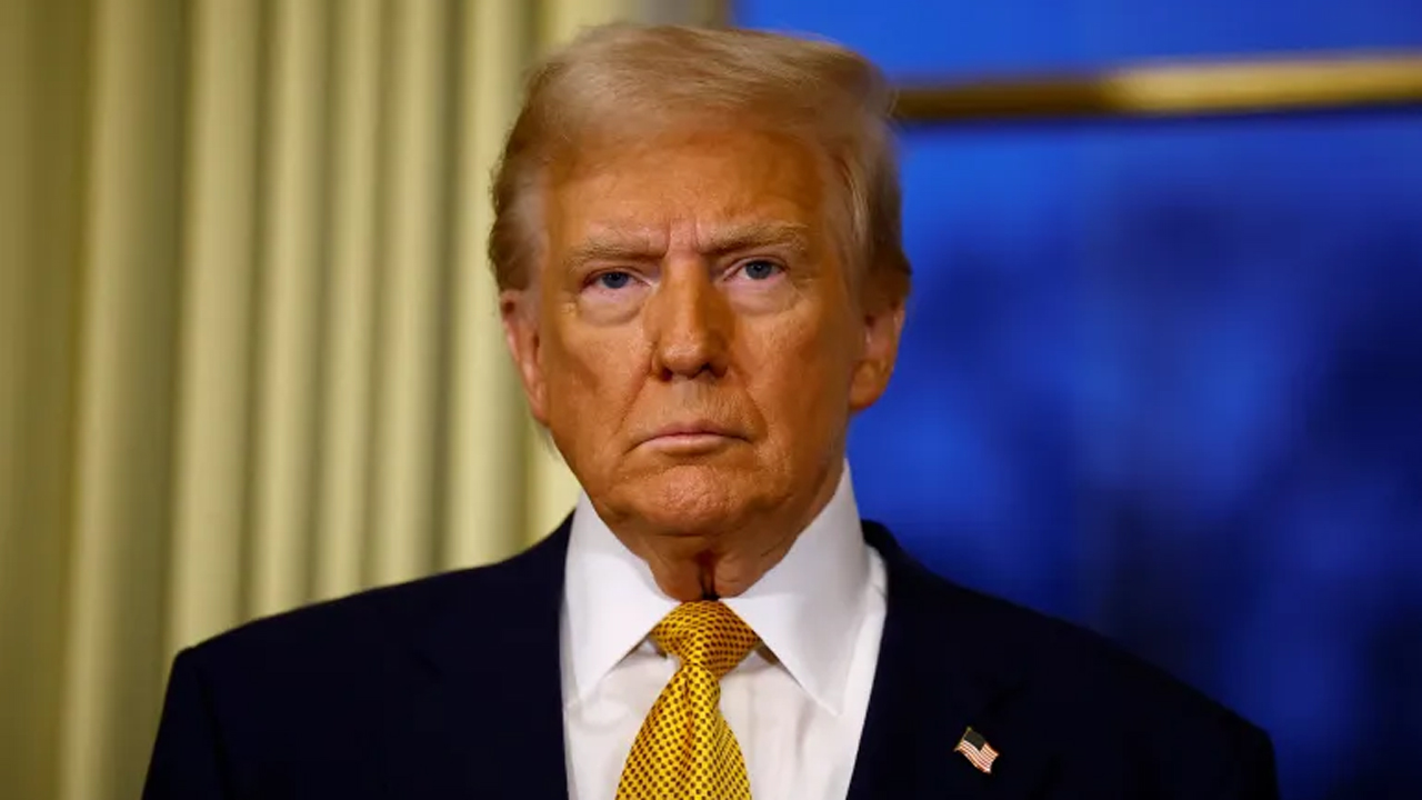 ইরানের পরমাণু কার্যক্রম নিয়ে নিজ গোয়েন্দাদের তথ্যকে ‘ভুল’ বললেন ট্রাম্প