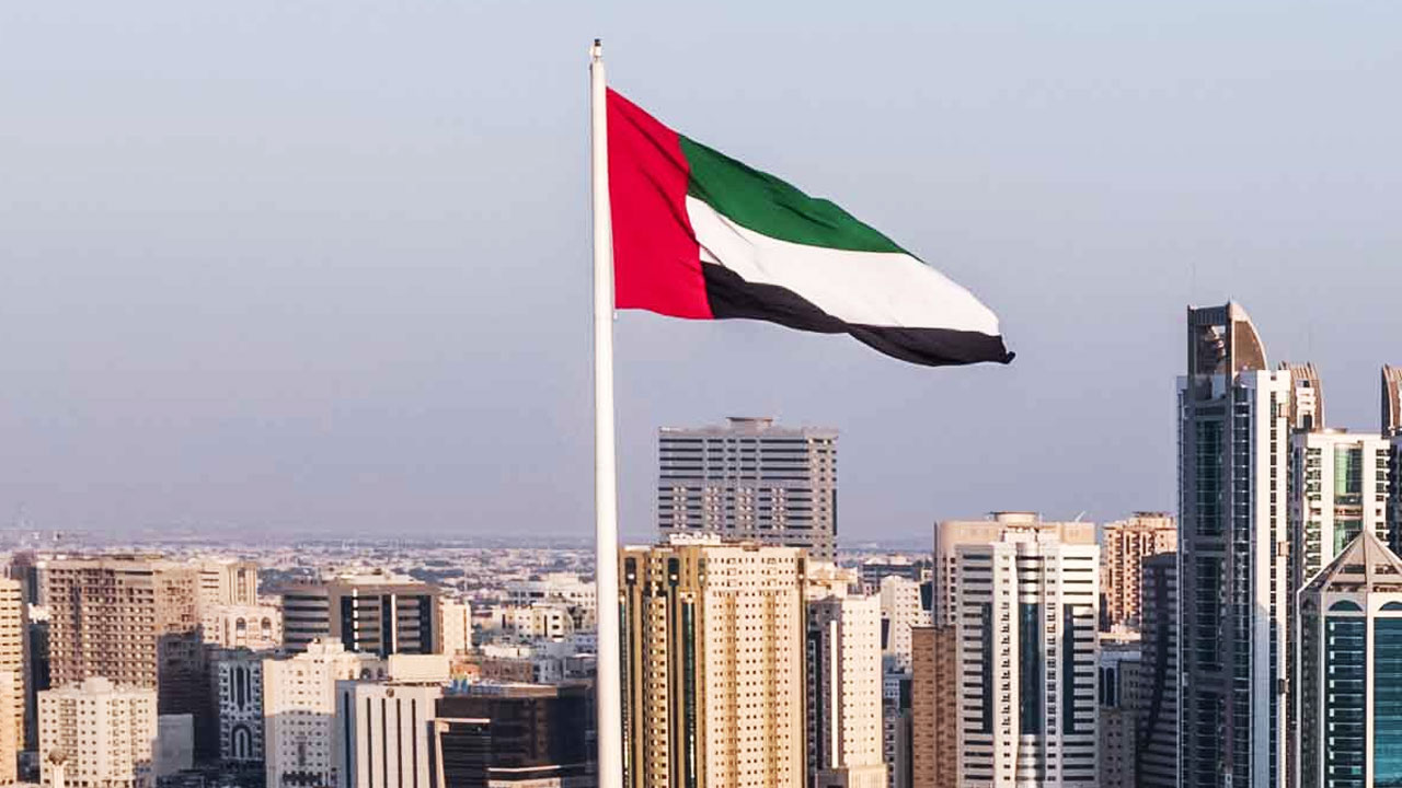 কাতারে ইরানের হামলার কঠোর নিন্দা জানিয়েছে আরব আমিরাত