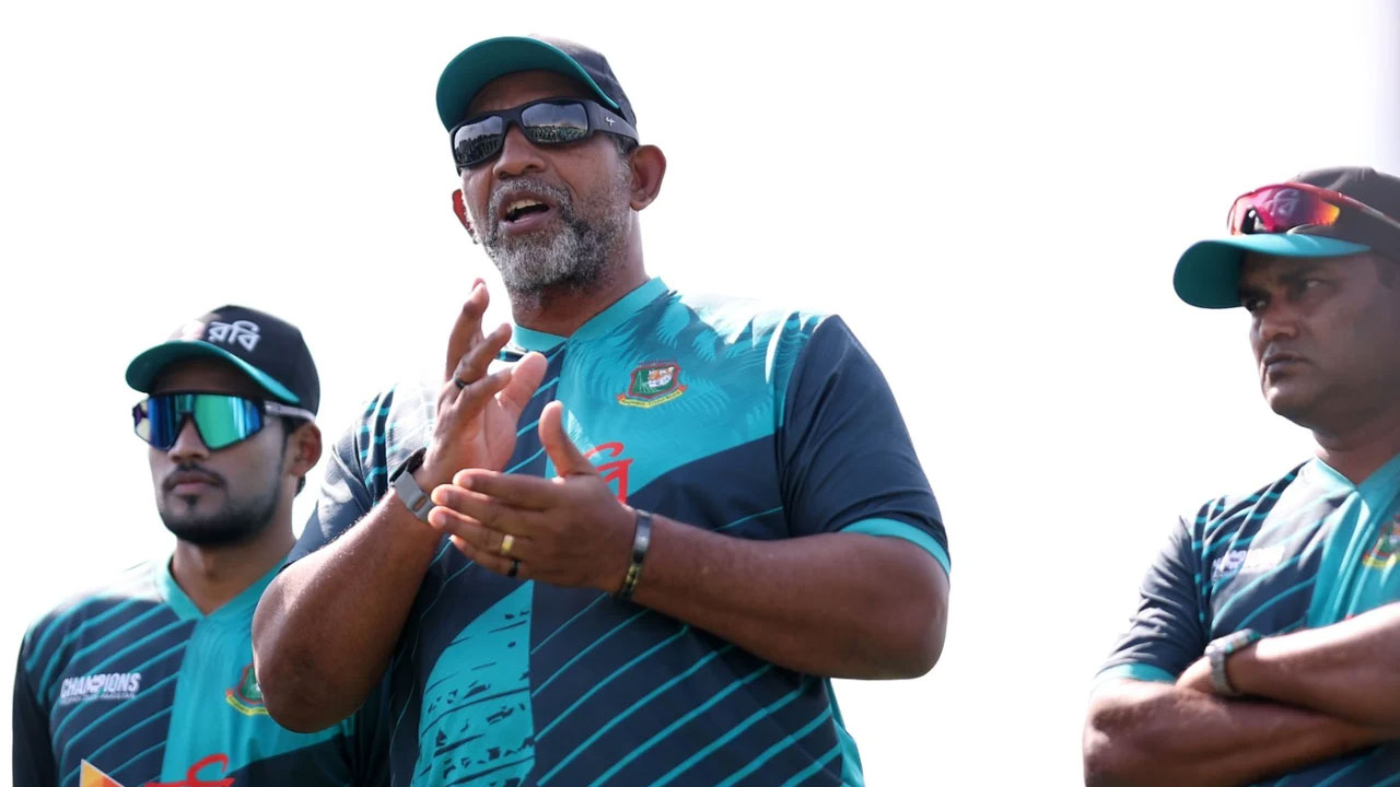 যে ক্রিকেটারকে দলে পেয়ে খুশি বাংলাদেশ কোচ