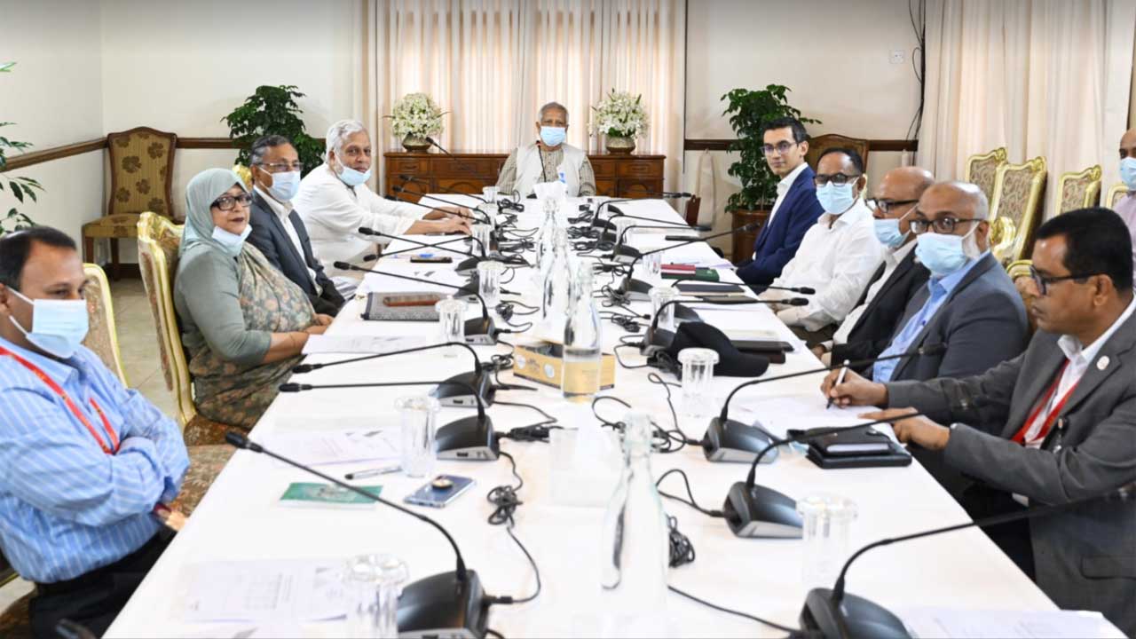 সরকারি প্রতিষ্ঠানের ভবনের ছাদে সোলার প্যানেল বসানোর নির্দেশ