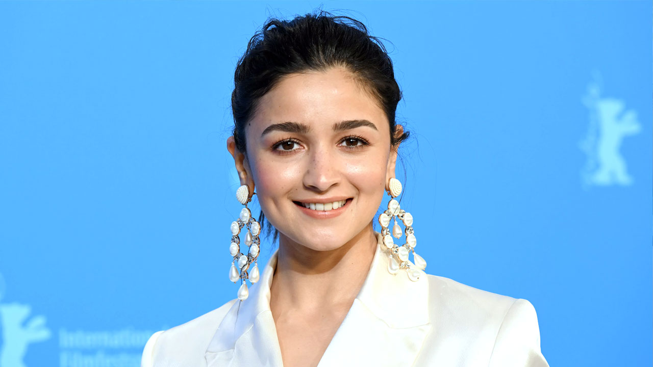 বিয়ের আগে অন্তঃসত্ত্বা, পড়ালেখা শেষ না করেও ৪ হাজার কোটির মালিক