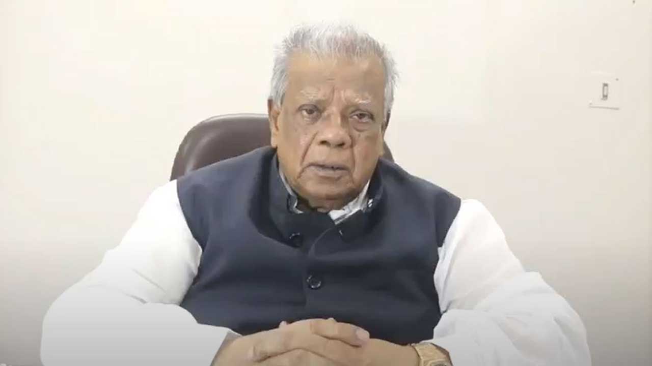 স্ত্রী-মেয়েসহ আমির হোসেন আমুর ব্যাংক হিসাব ফ্রিজ
