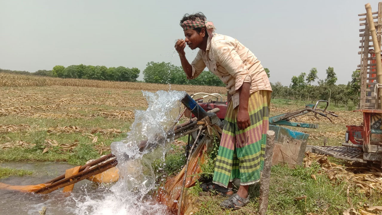 চুয়াডাঙ্গায় হঠাৎ তাপমাত্রা ৩৭ ডিগ্রিতে, শুরু হয়েছে মৃদু তাপপ্রবাহ