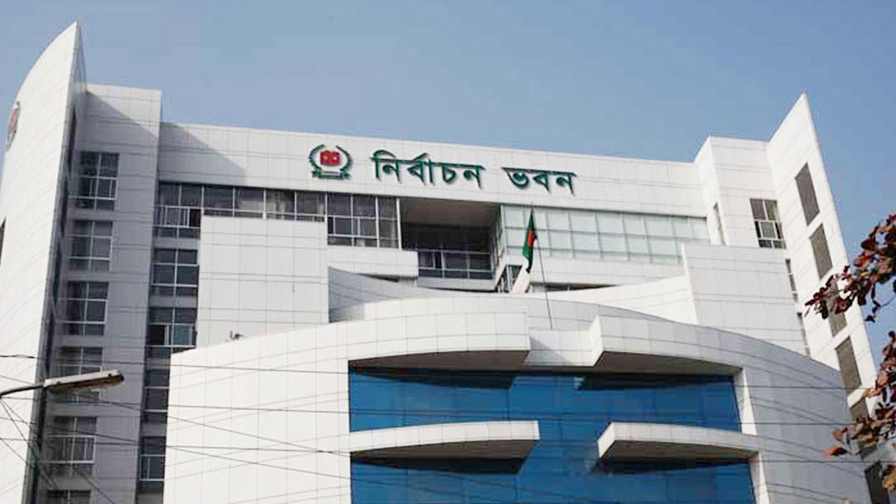 এনআইডি নিয়ে যাওয়ার বিষয়ে স্পষ্ট কিছু জানেন না ইসি সচিব