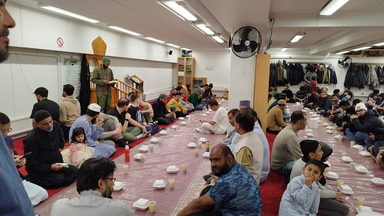 ফিনল্যান্ডের দীর্ঘতম রোজার মধ্যে প্রবাসীদের ইফতার আয়োজন