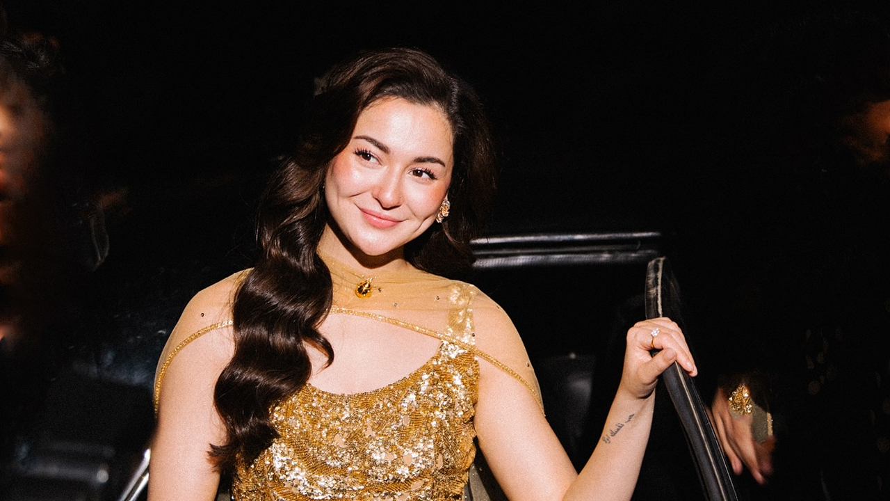 বলিউডে অভিষেক পাকিস্তানের অভিনেত্রী হানিয়ার