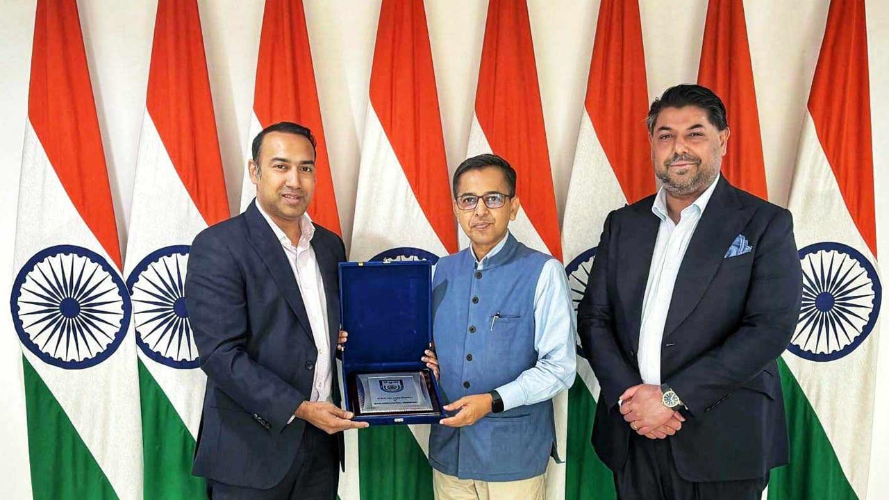 বাংলাদেশ-ভারত ম্যাচ নিয়ে বাফুফে সভাপতি-ভারতীয় হাইকমিশনারের বৈঠক 