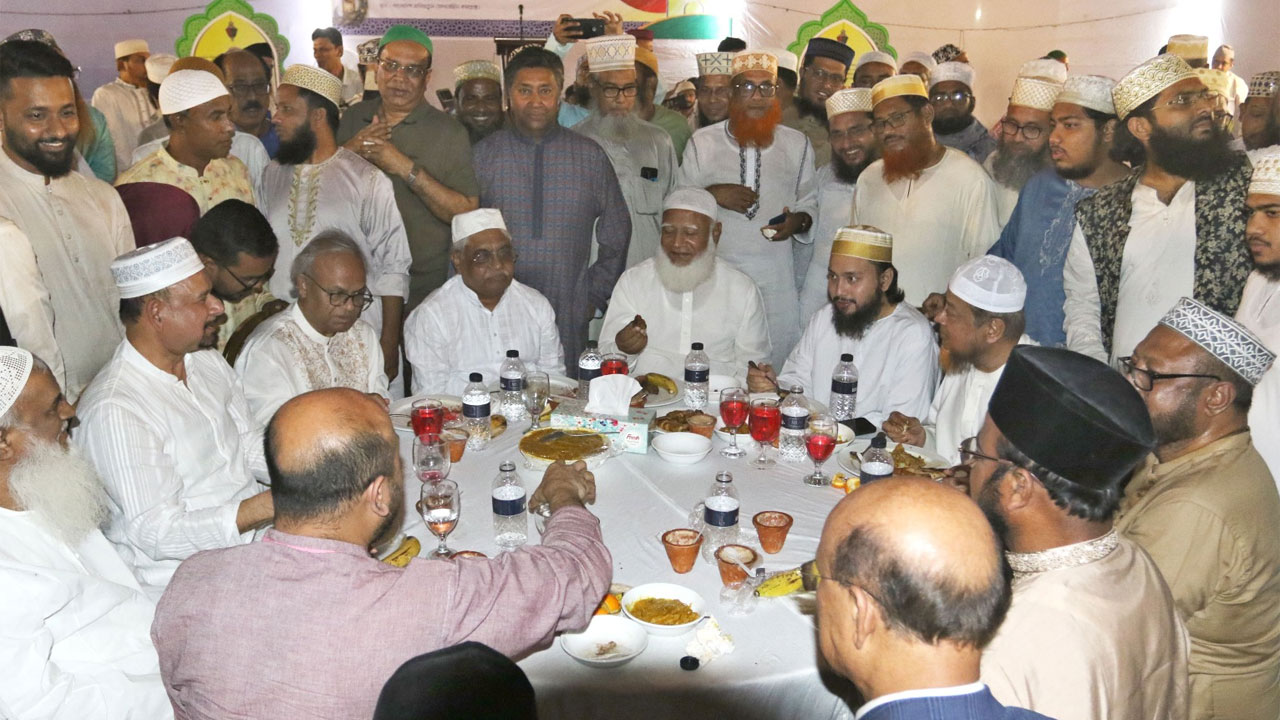 ক্ষমতায় যেতে হলে আলেম সমাজকে নিয়ে ভাবতে হবে