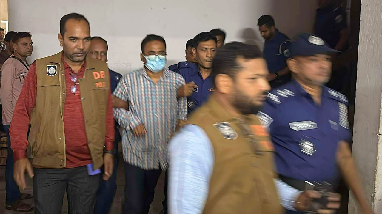 সেই সাবেক এসপিকে আদালতে হাজির, জেলহাজতে প্রেরণ