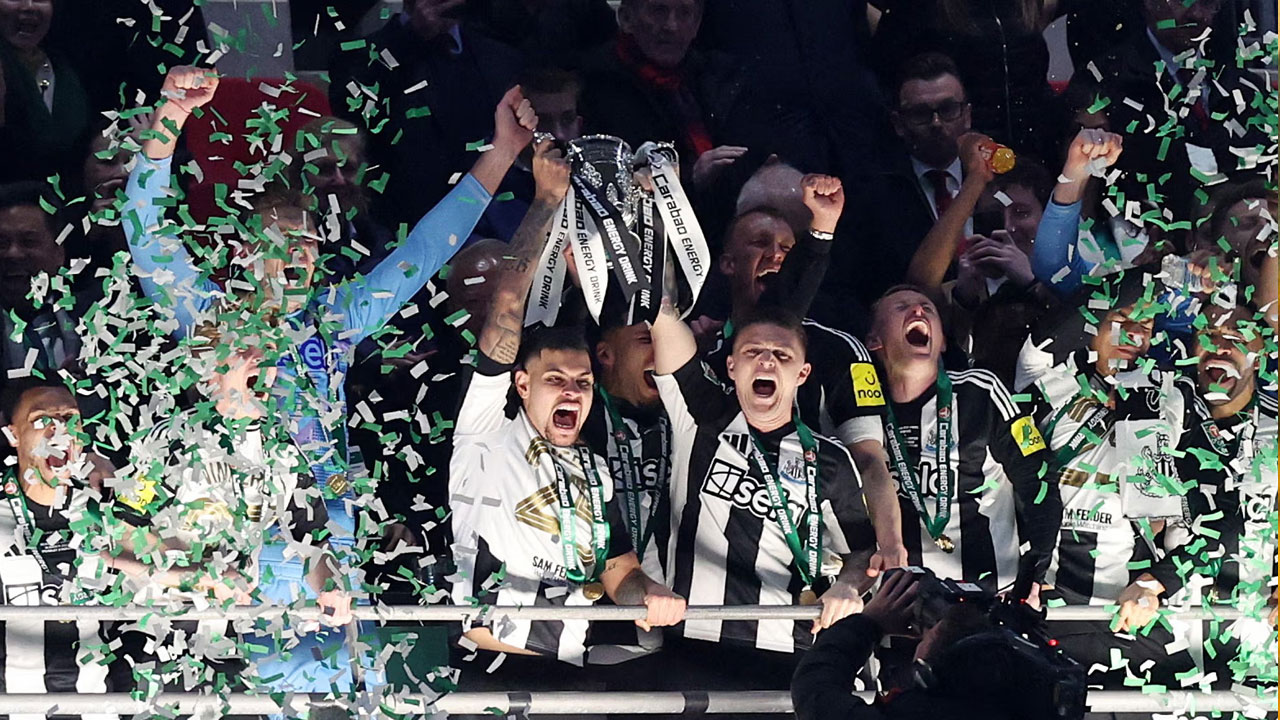 লিভারপুলকে হারিয়ে ৭০ বছর পর নিউক্যাসেলের ঘরোয়া শিরোপা জয়