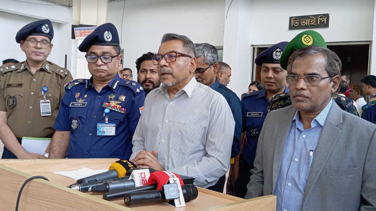 স্টেশনে থাকবে না মই-টুল : রেলপথ সচিব