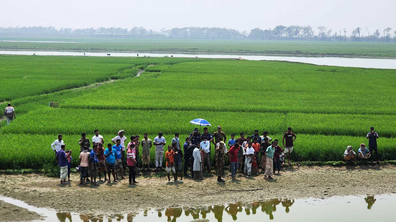 ডোবায় মিলল নিখোঁজ কৃষকের মাথাবিহীন মরদেহ