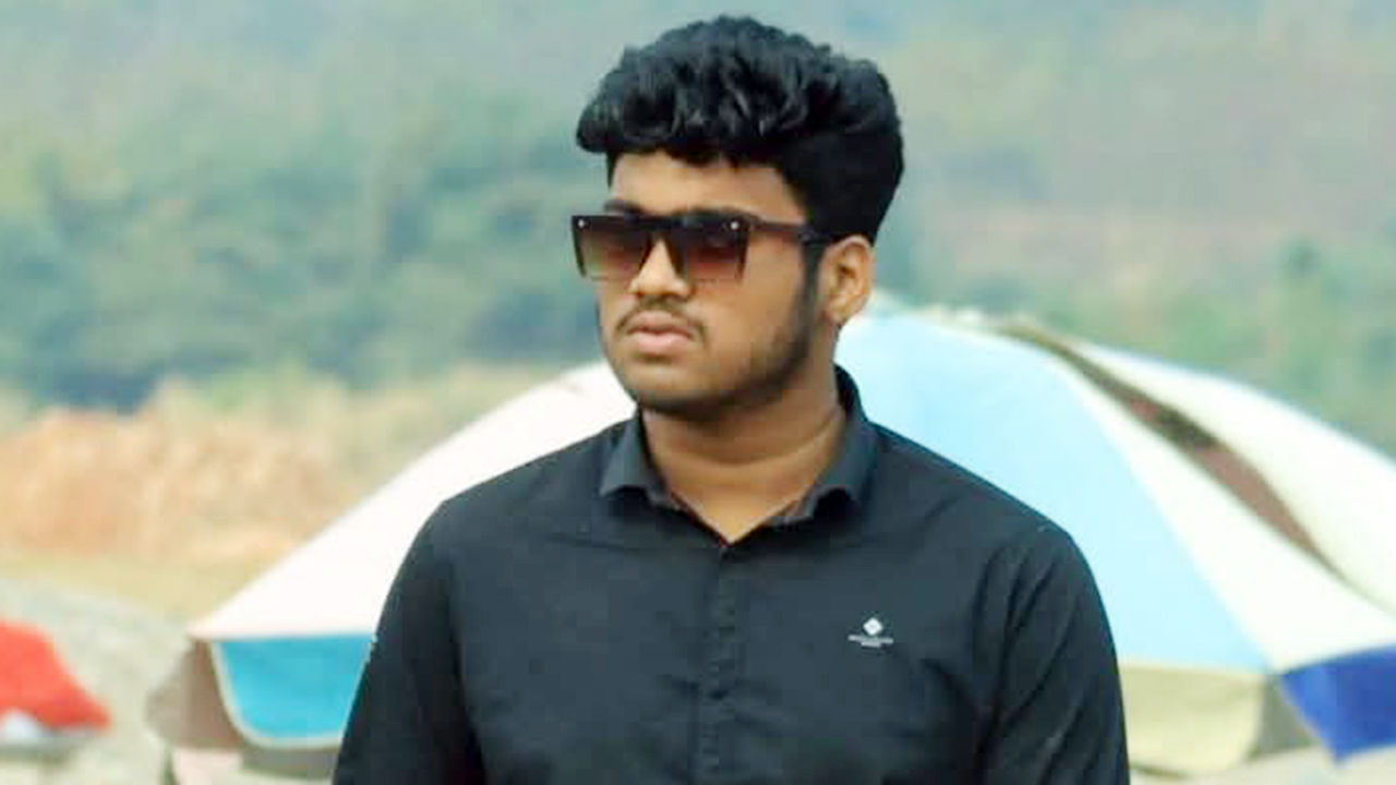 শরীয়তপুরে সড়কে ঝরল শিক্ষার্থীর প্রাণ