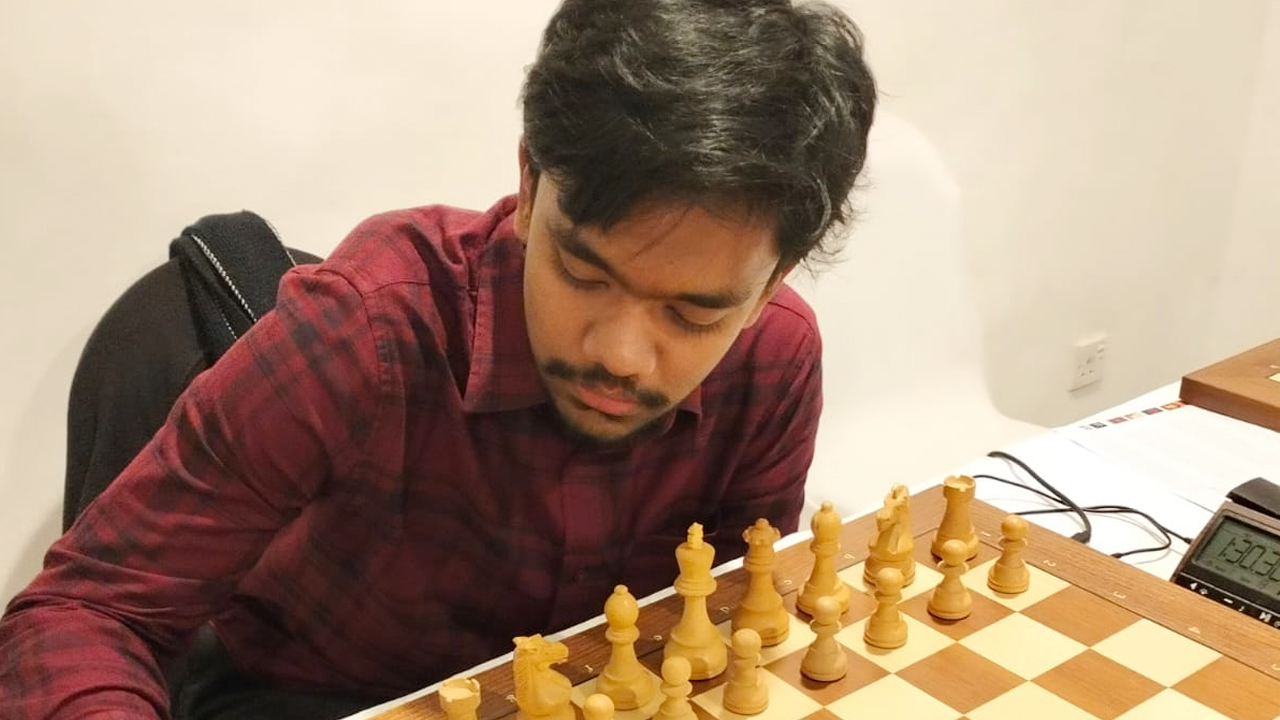 বিশ্বকাপ বাছাই দাবা : তাহসিন এককভাবে শীর্ষে