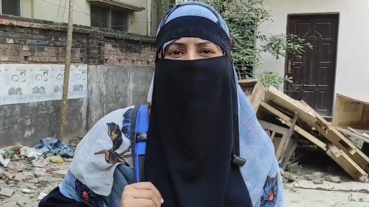 আ. লীগ এমপির বাড়িতে মানসিক ভারসাম্যহীনদের নেওয়া নারী গ্রেপ্তার