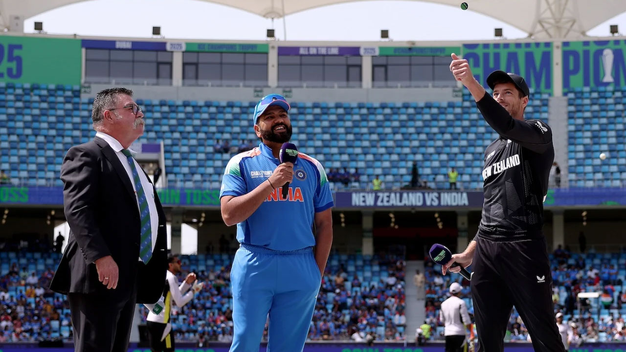 টানা ১০ ম্যাচে টস হেরে লজ্জার রেকর্ড রোহিতের