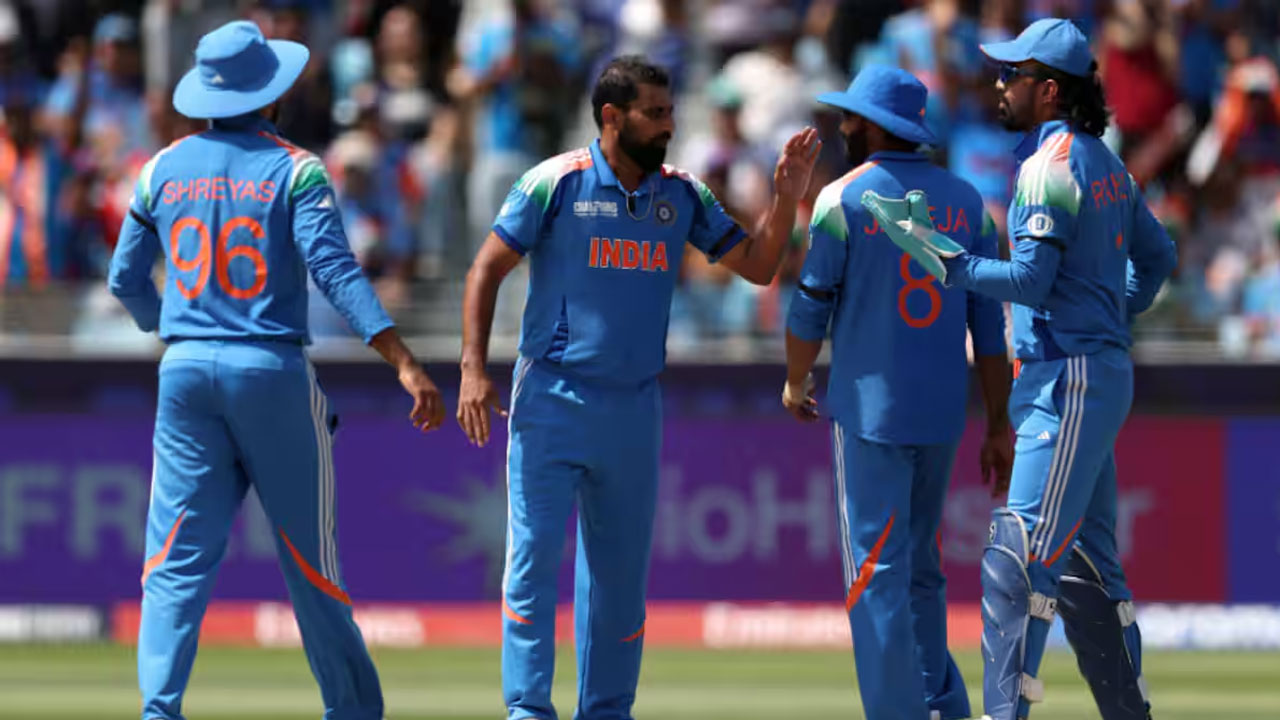 যে কারণে কালো আর্মব্যান্ড পরে খেলছে ভারত