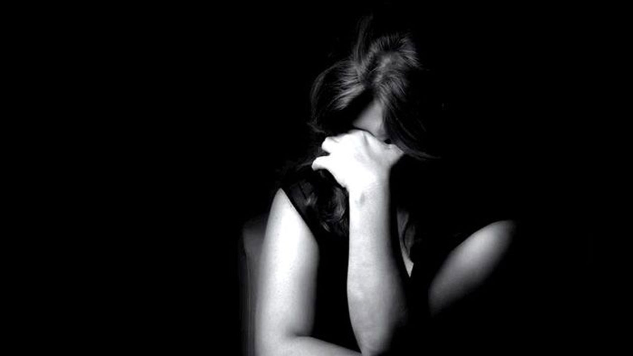 বাংলাদেশি মেয়েদের চাকরির প্রলোভনে ভারতে পাচার, হতো পতিতাবৃত্তি