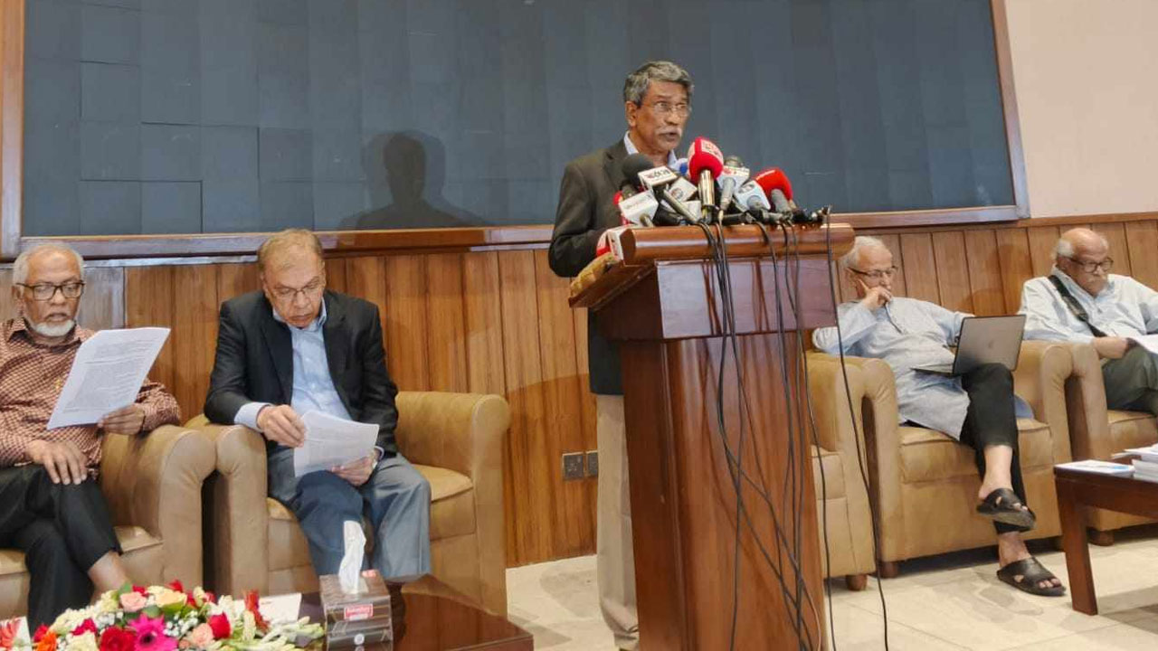 আলাদা সুপ্রিম কোর্ট সচিবালয় প্রতিষ্ঠার পক্ষে দলগুলো