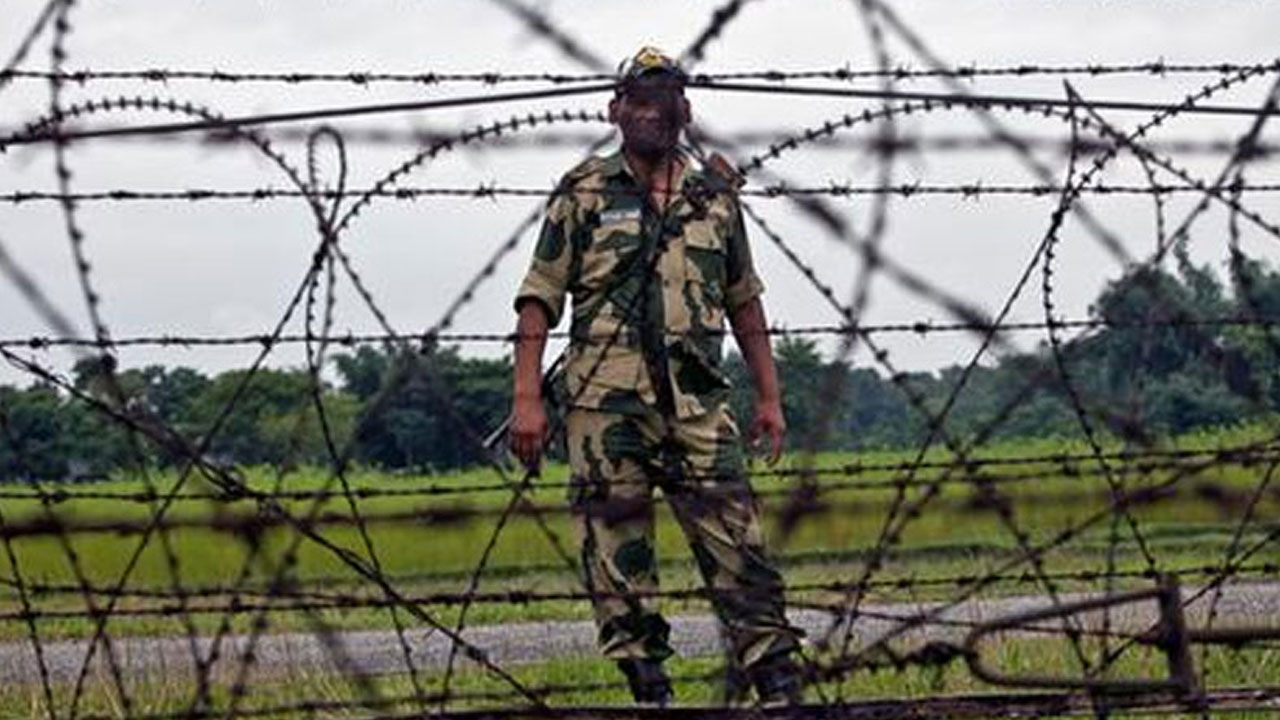 কসবা সীমান্তে বিএসএফের গুলিতে বাংলাদেশি যুবক নিহত, ভারতীয় আহত