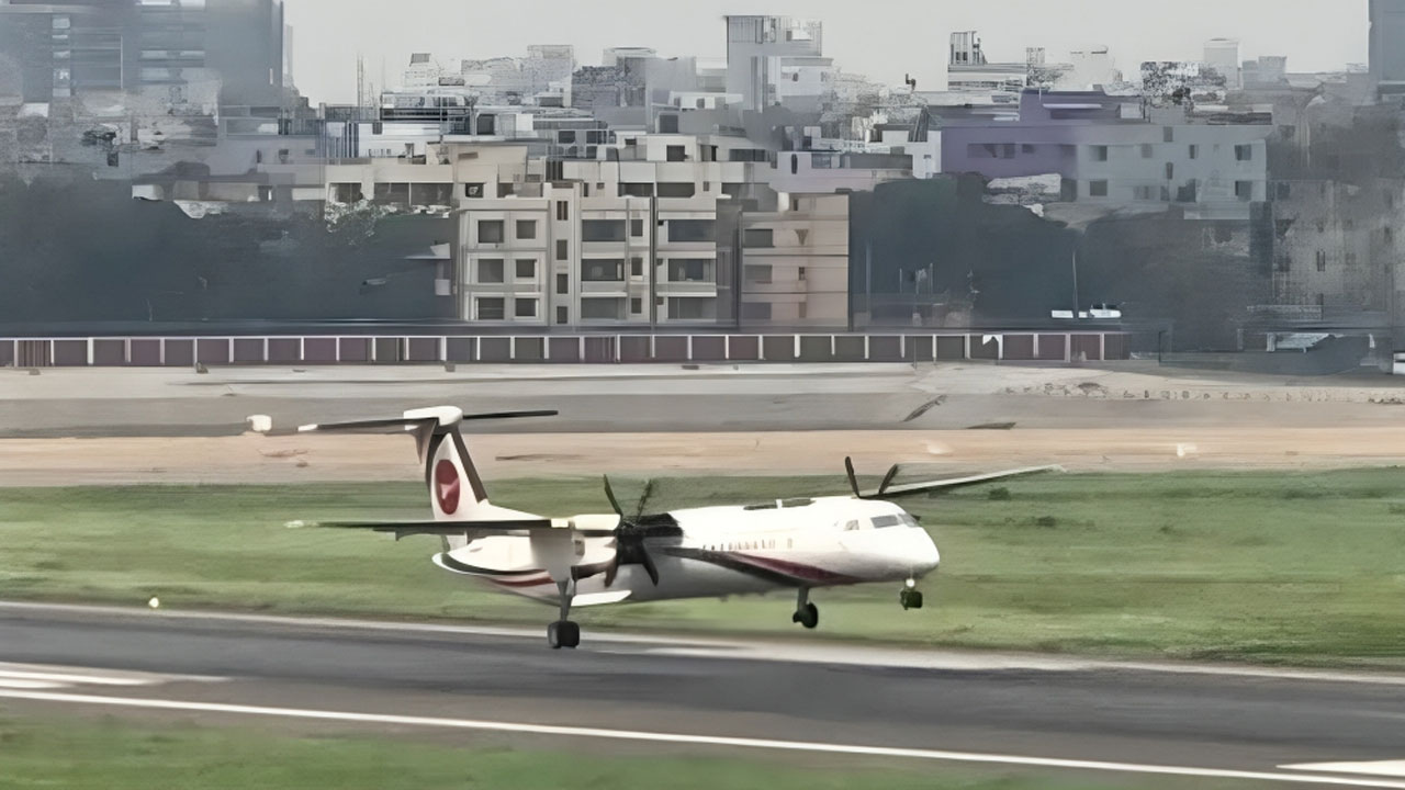 উত্তেজনাপূর্ণ শেষ ৩ মিনিটে কী আলোচনা করেছেন পাইলট ও এটিসি