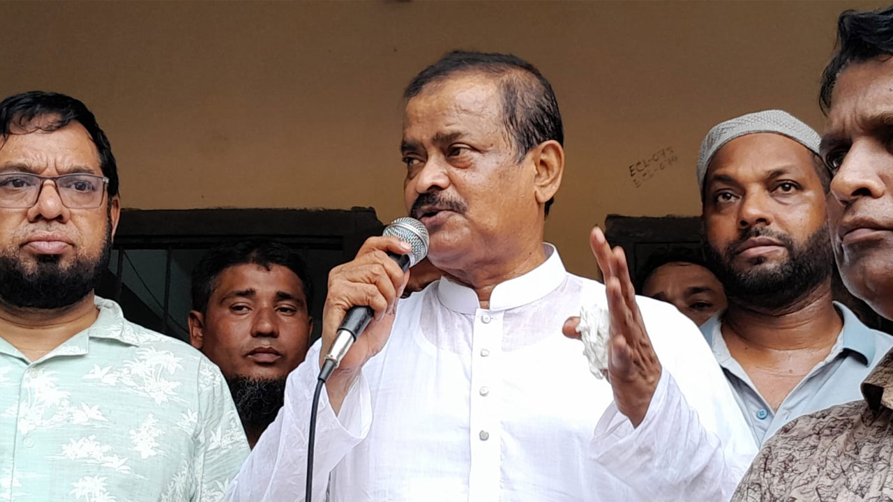 গ্রামের মানুষ এখন ভোটের সিল মারাই ভুলে গেছে : খায়ের ভুঁইয়া